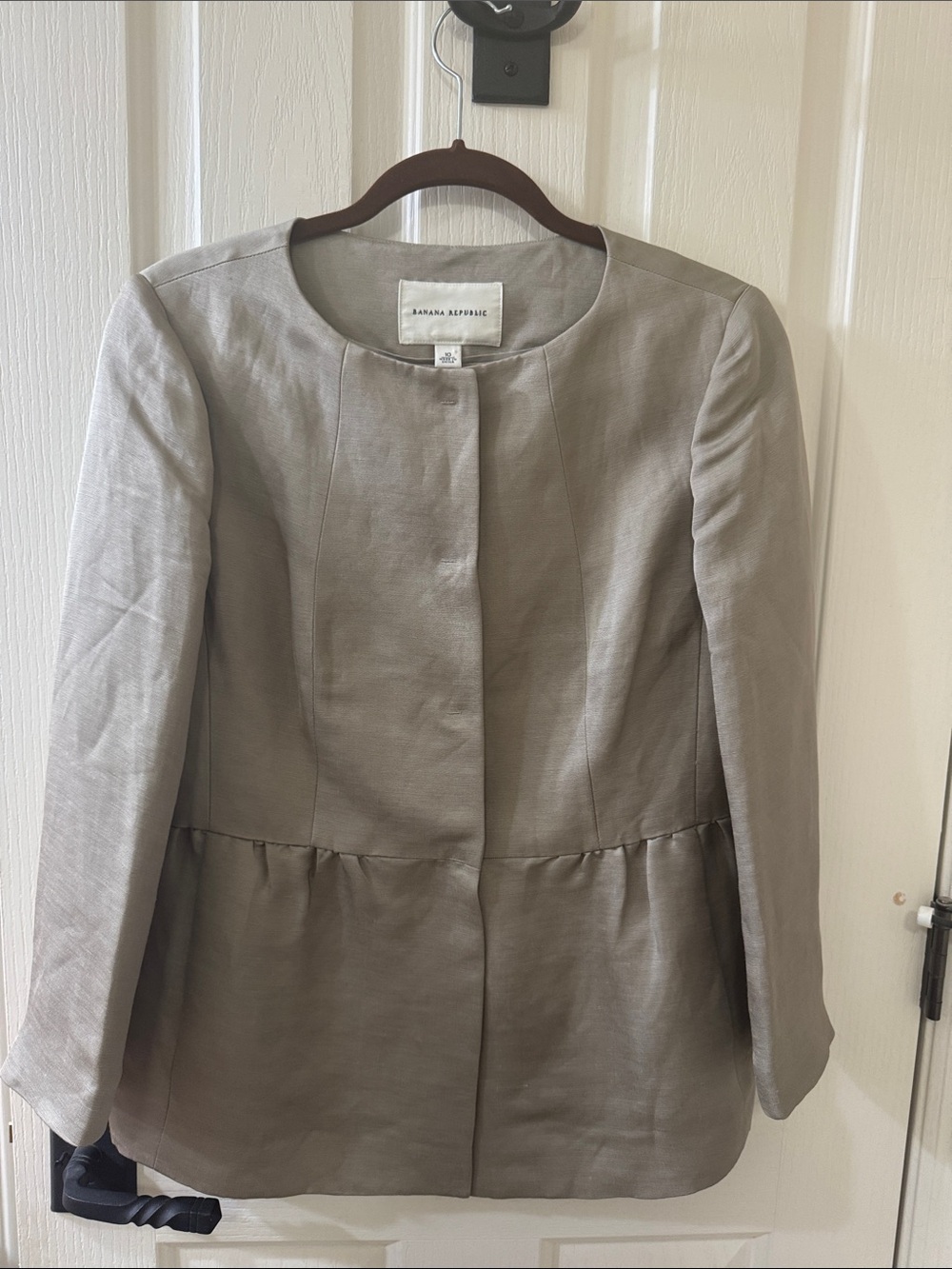 Banana Republic Light Gray Peplum-Style Collarless Jacket